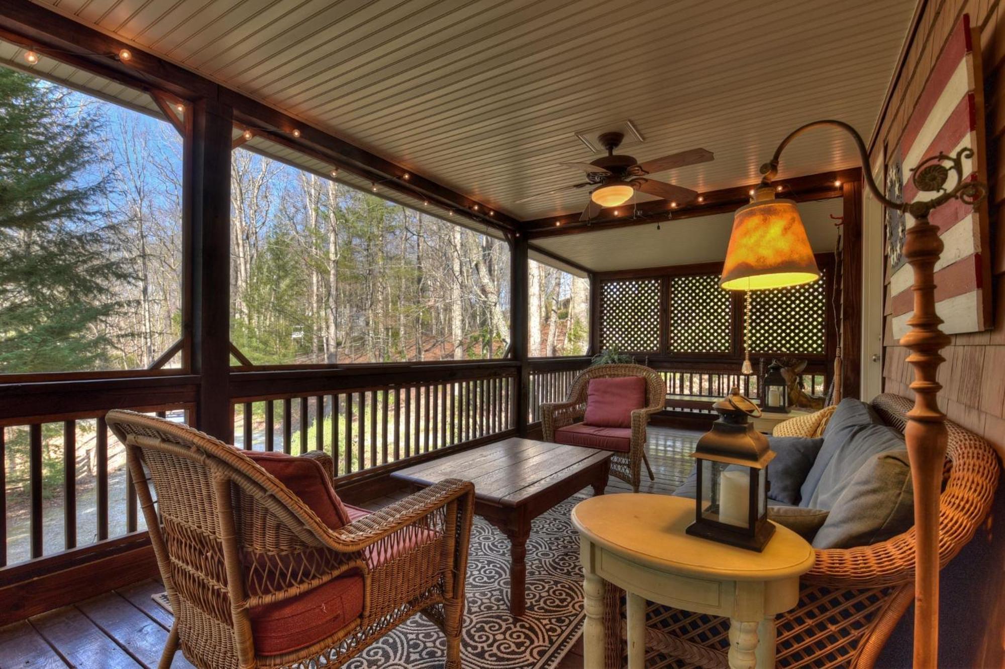 Southern Living Cottage Cozy Up By The Fire Relax On The Porch And Enjoy Peaceful Surroundings Blue Ridge Bagian luar foto
