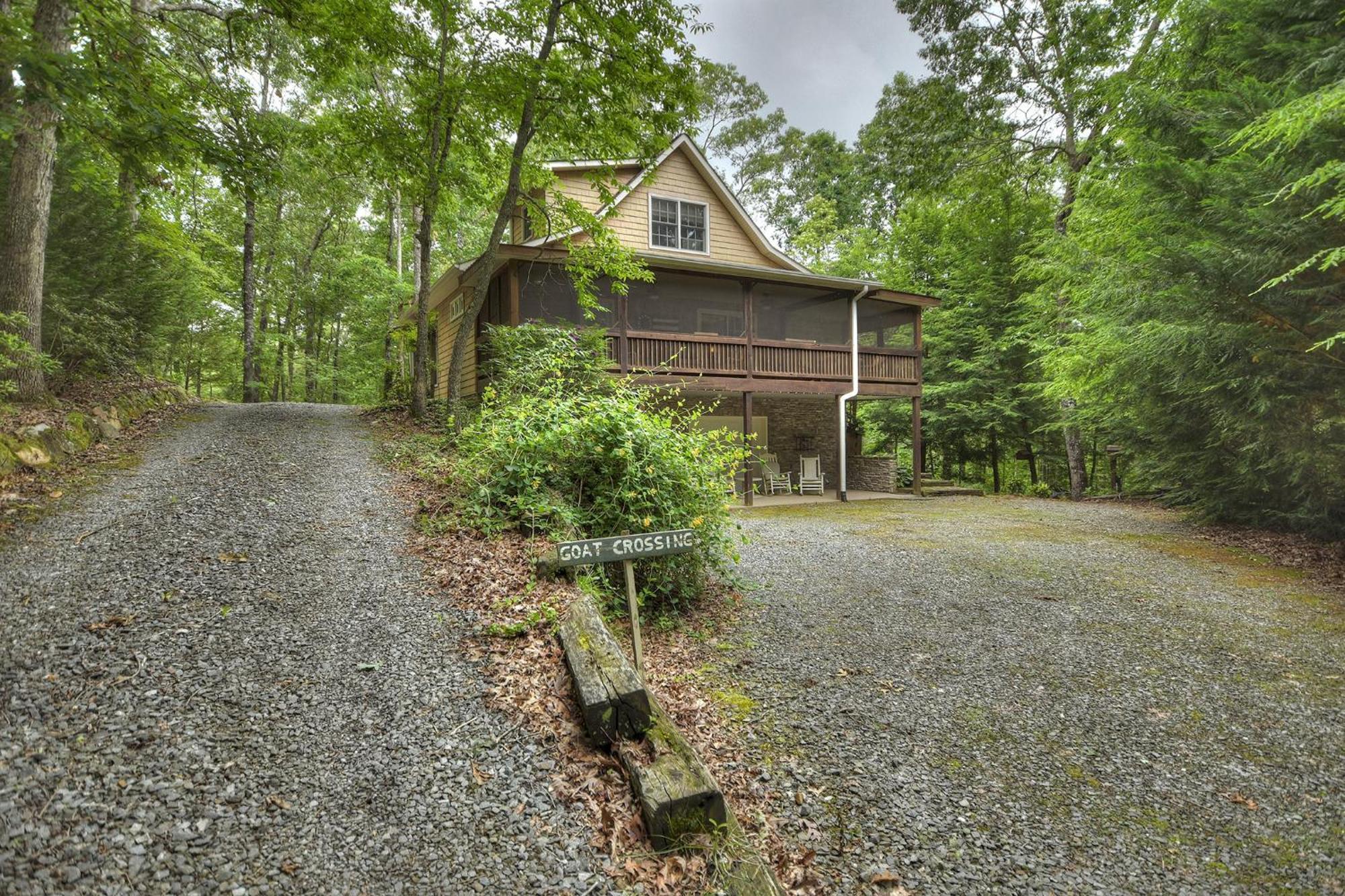 Southern Living Cottage Cozy Up By The Fire Relax On The Porch And Enjoy Peaceful Surroundings Blue Ridge Bagian luar foto